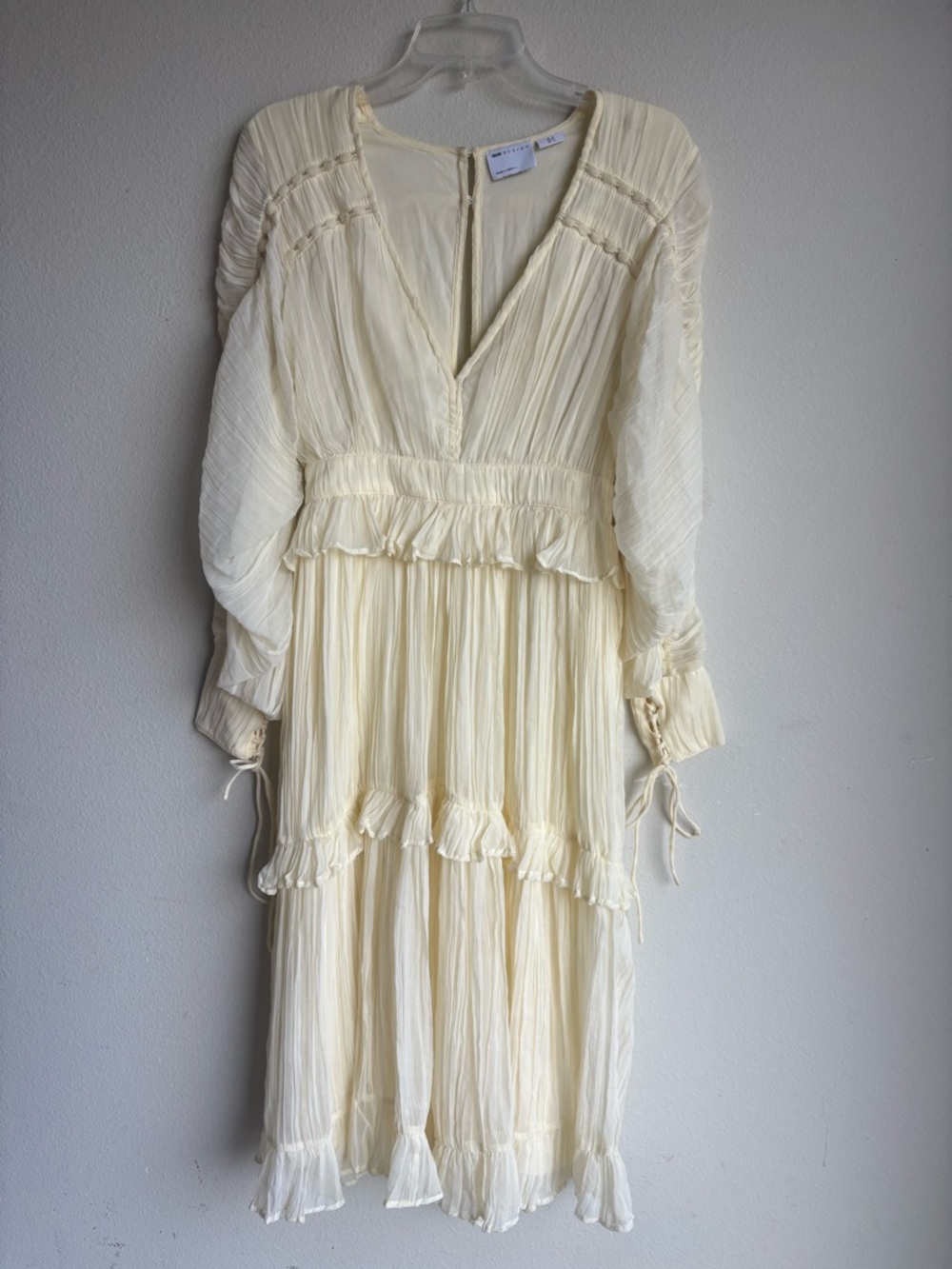 ASOS DESIGN Ruched layered midi dress in cream size 4 - Picture 4 of 6